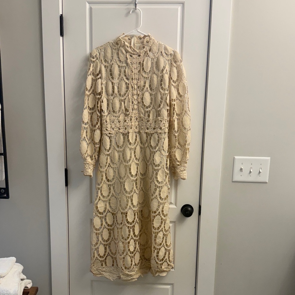Vintage-Inspired Crochet Lace Midi Dress in Cream